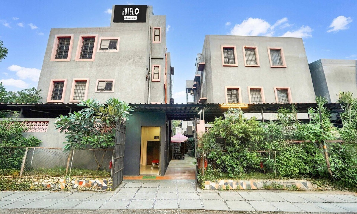 Nagpur House | Super Hotel O Hingna Road