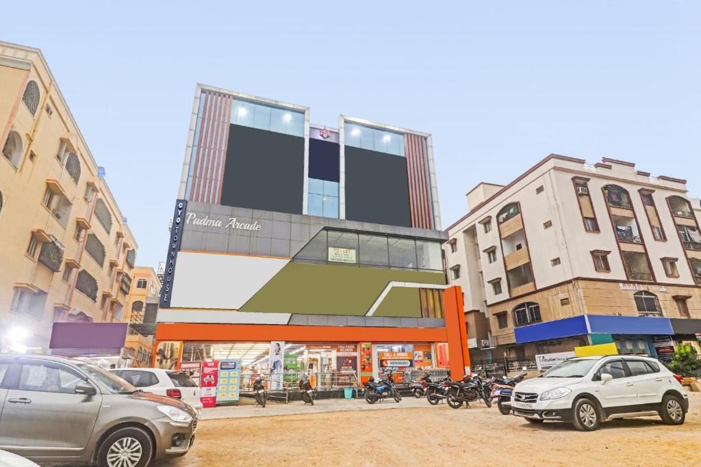 Miyapur Hotel | Super Hotel O THE FERN SUITES