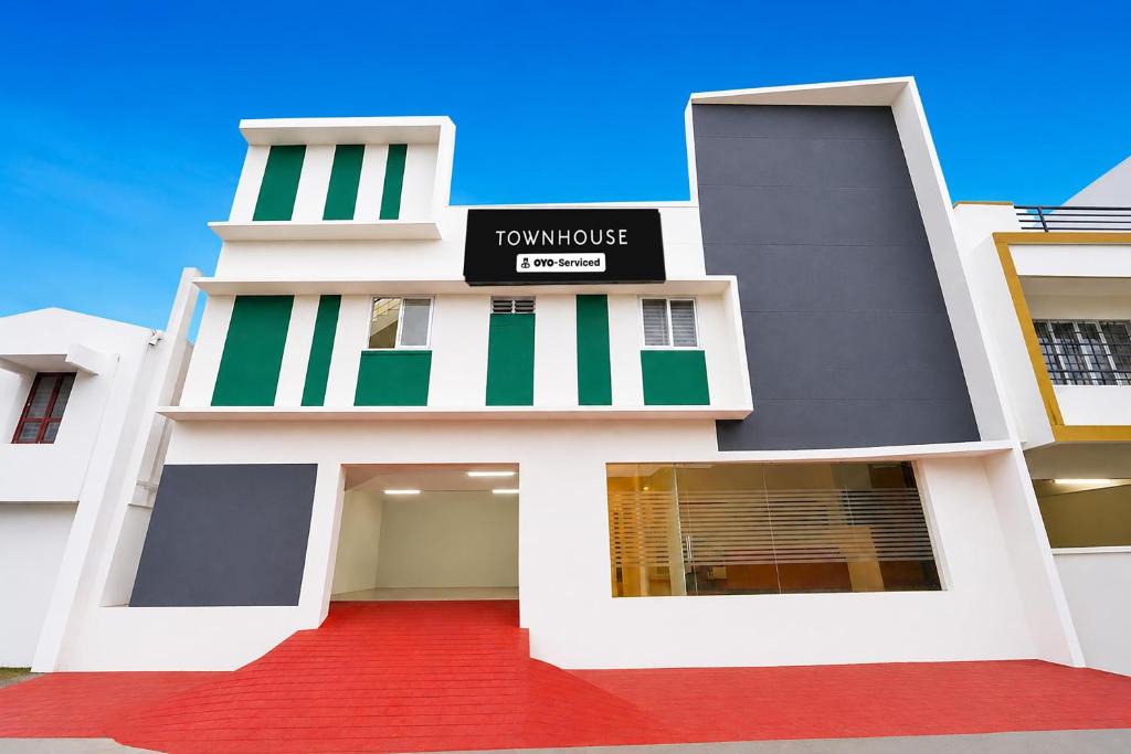 Erode Hotel | Super Townhouse Erode Bus Terminal Formerly Everest Viji Residency
