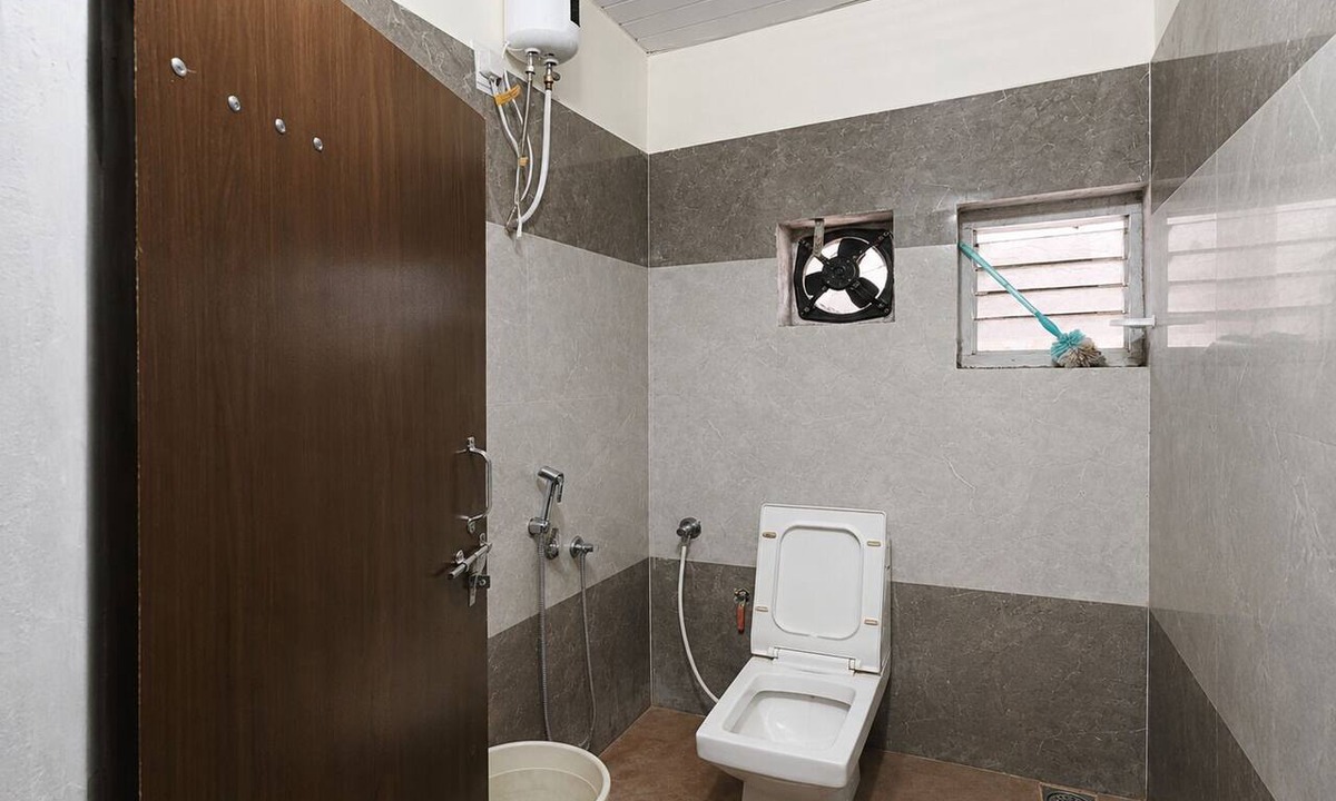 Kottapeta Hotel | SVS Grands