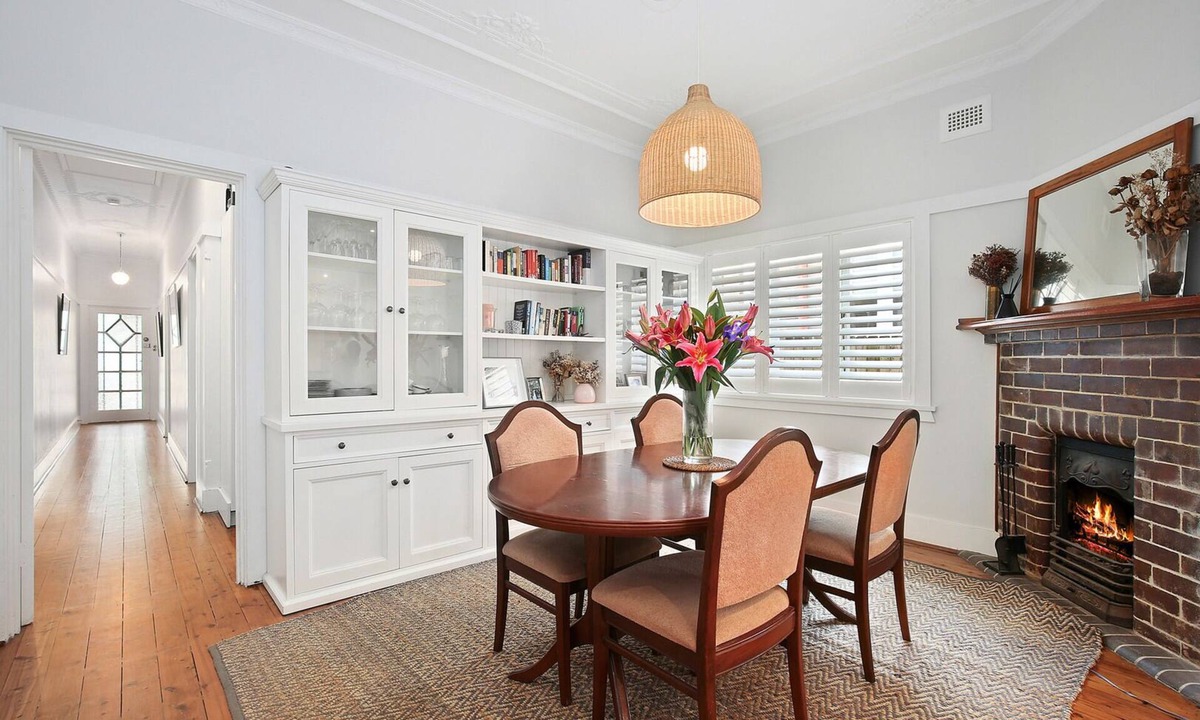 North Willoughby House | Sydney North Serene Retreat - Comfort | Ease | Street Parking