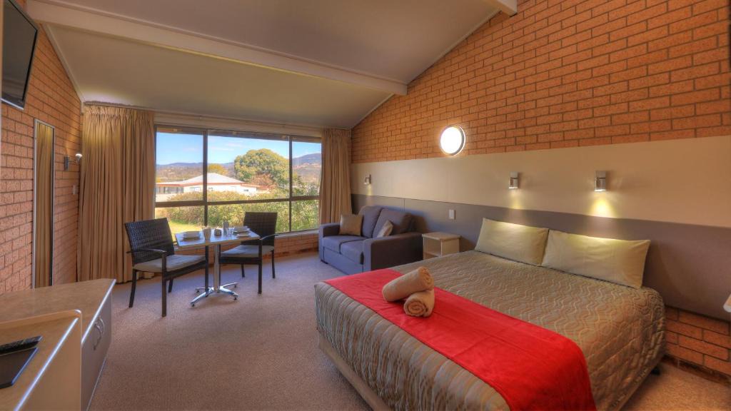 Tenterfield Hotel | Tenterfield Motor Inn
