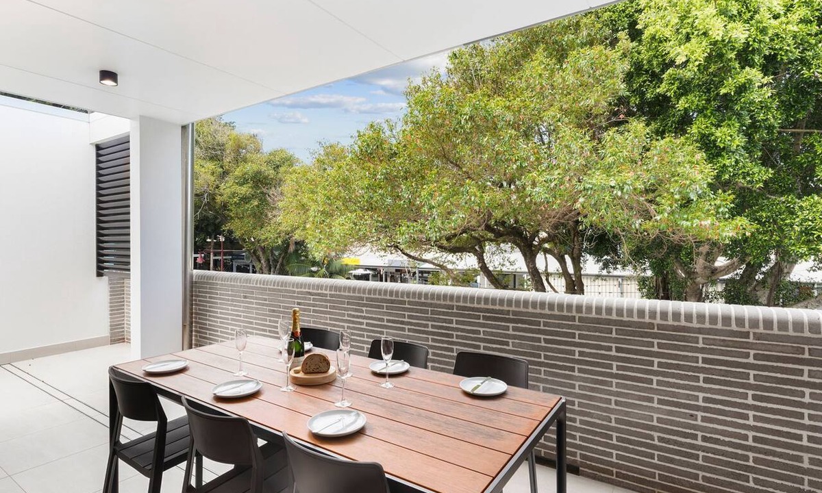 Sawtell Apartment | The Avenue ~ Sawtell Village Prime Location