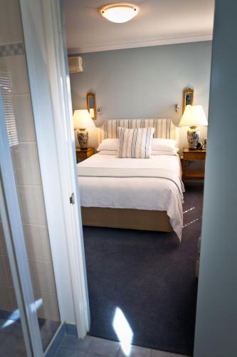 Collingwood Park Hotel | The Beach House At Bayside