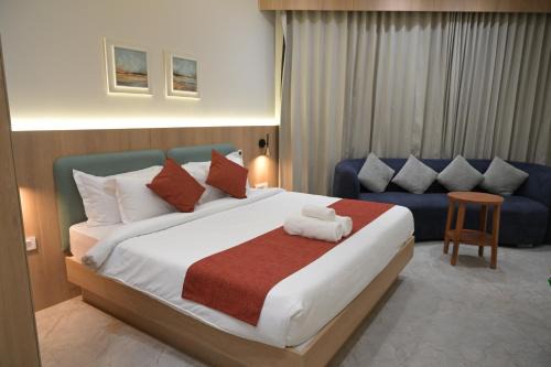 Dahod Hotel | The Bhavani Hotel