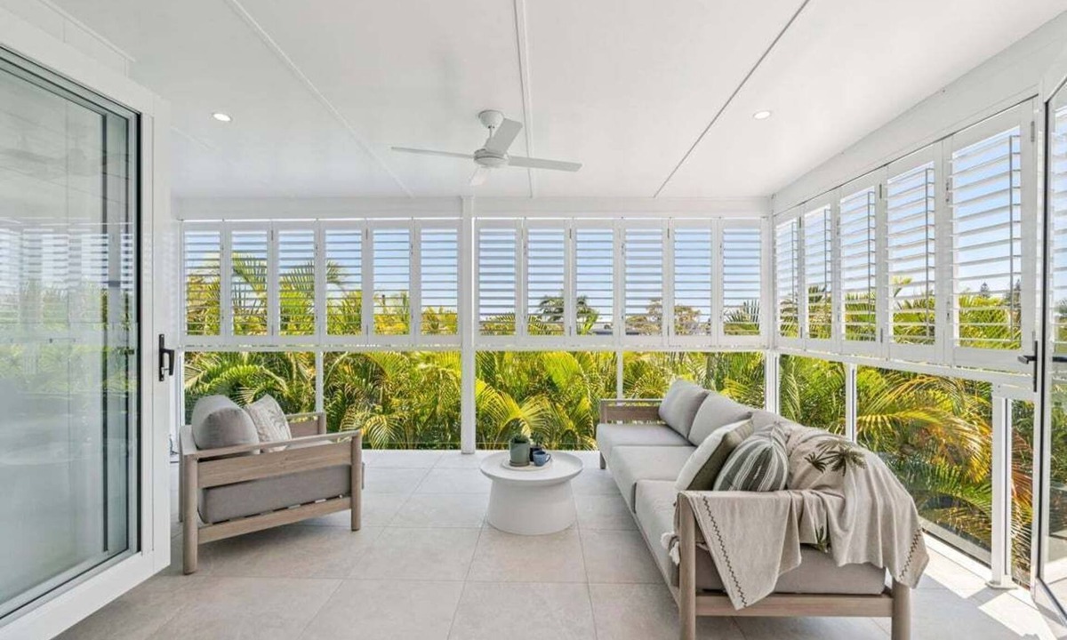 Woolgoolga House | The Cheeky Palm - Beachy tropical paradise, perfect for a cheeky cocktail!