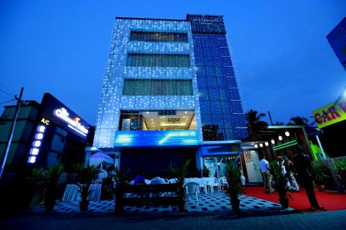 Kalamassery Hotel | The Crescent Suites