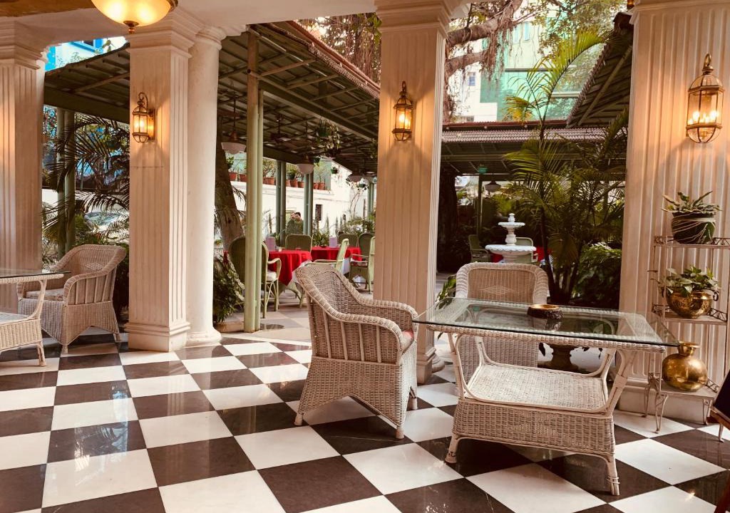 Dharmatala Hotel | The Elgin Fairlawn, Kolkata