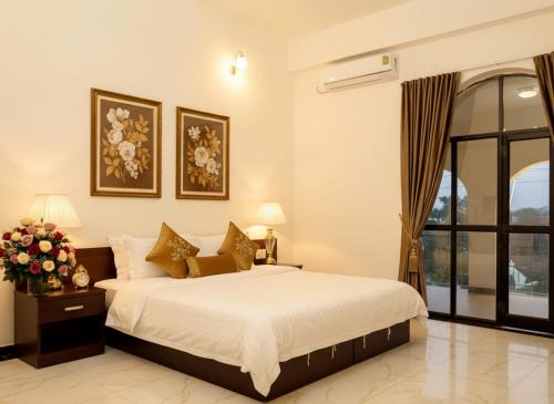 Sehore Resort | The Emerald Palace