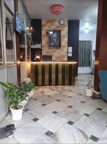 Varanasi Hotel | The Girdhari Varanasi