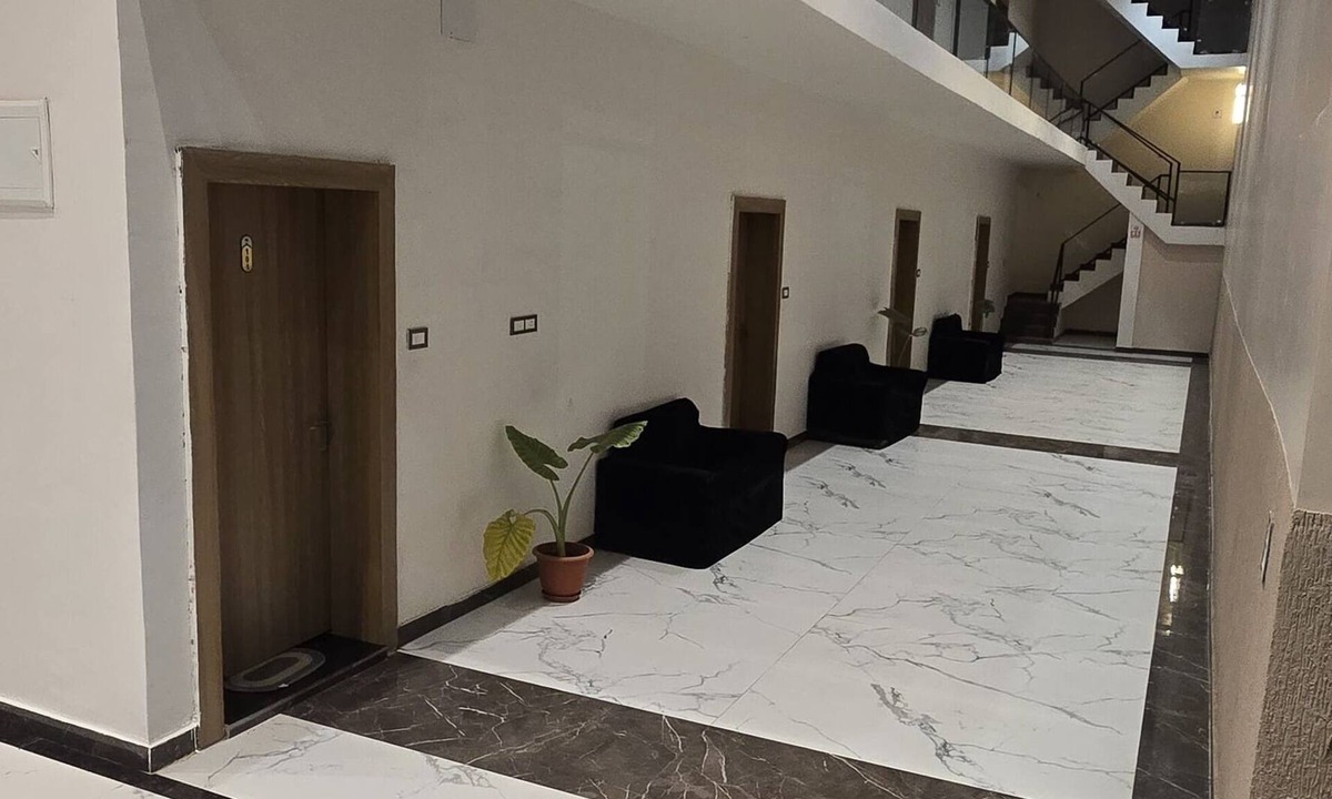 Khajuraho Hotel | The Golden Palm