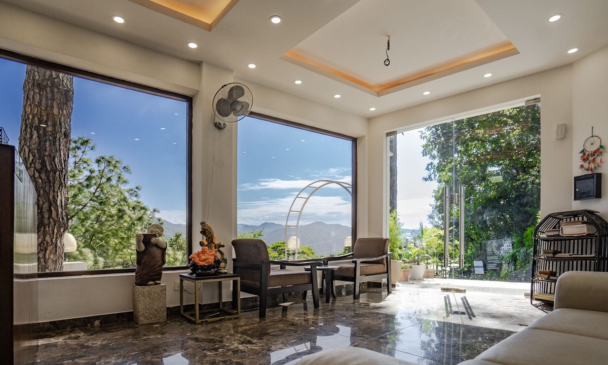 Smanora Range Hotel | The Golden Sunrise Hotel