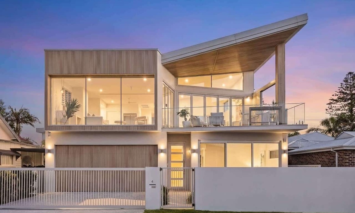 Shellharbour House | The Grand Ocean Vista