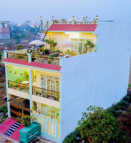 Agra House | The Gulmohar Villa