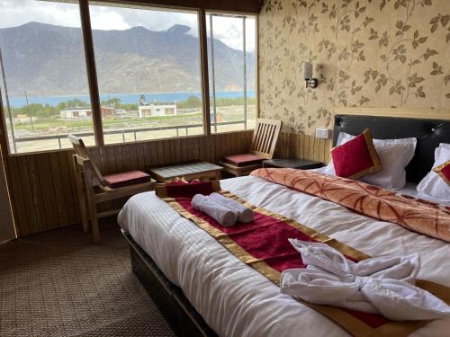 Leh Cabin | The Hidden Heaven Cottage Pangong