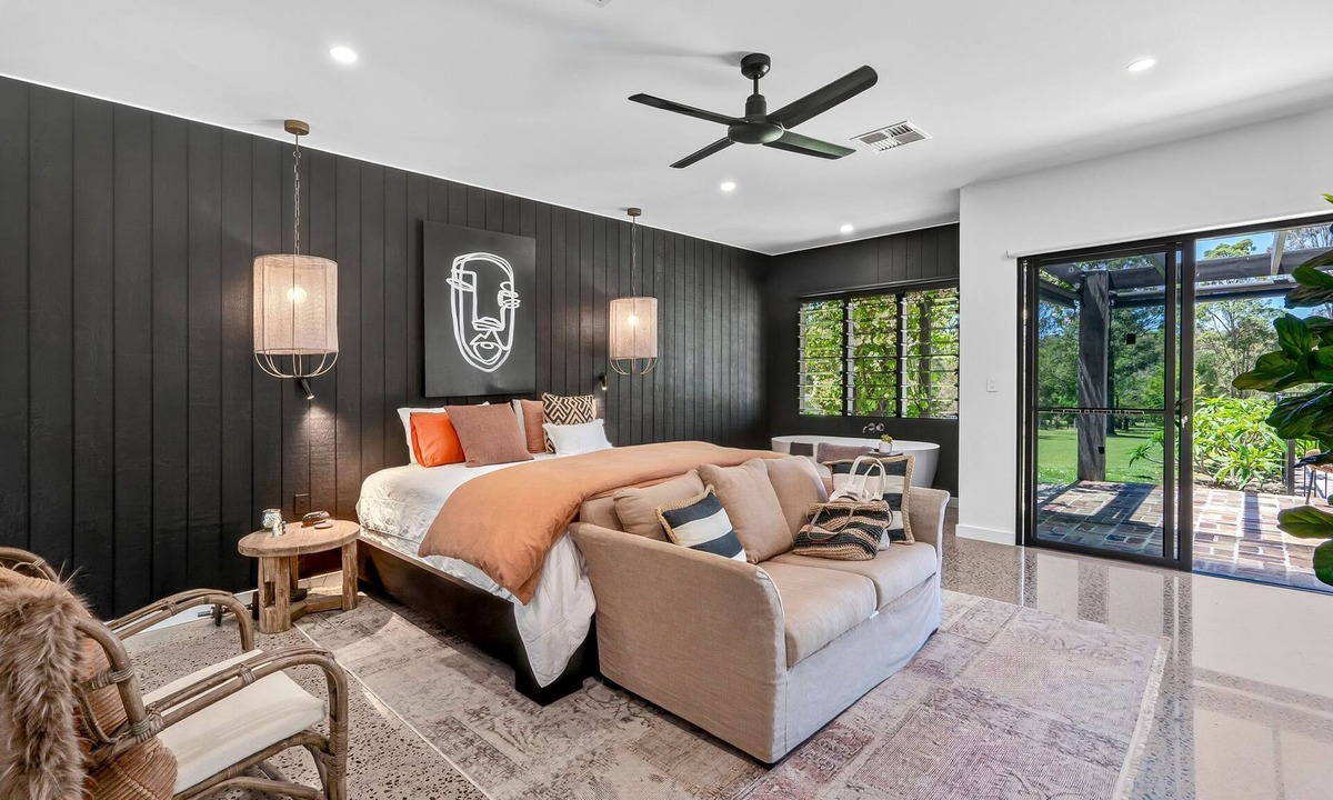 Crescent Head House | The House @ Crescent – Where Coastal Elegance Meets Mountain Serenity