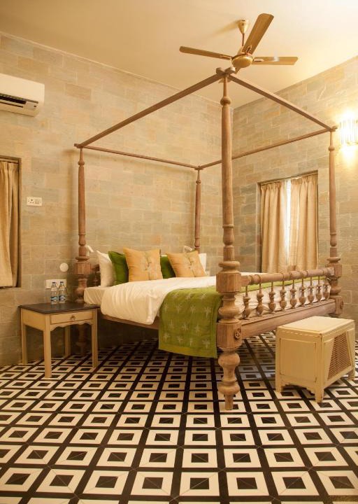 Ballygunge Bed & Breakfast | The Ivy House