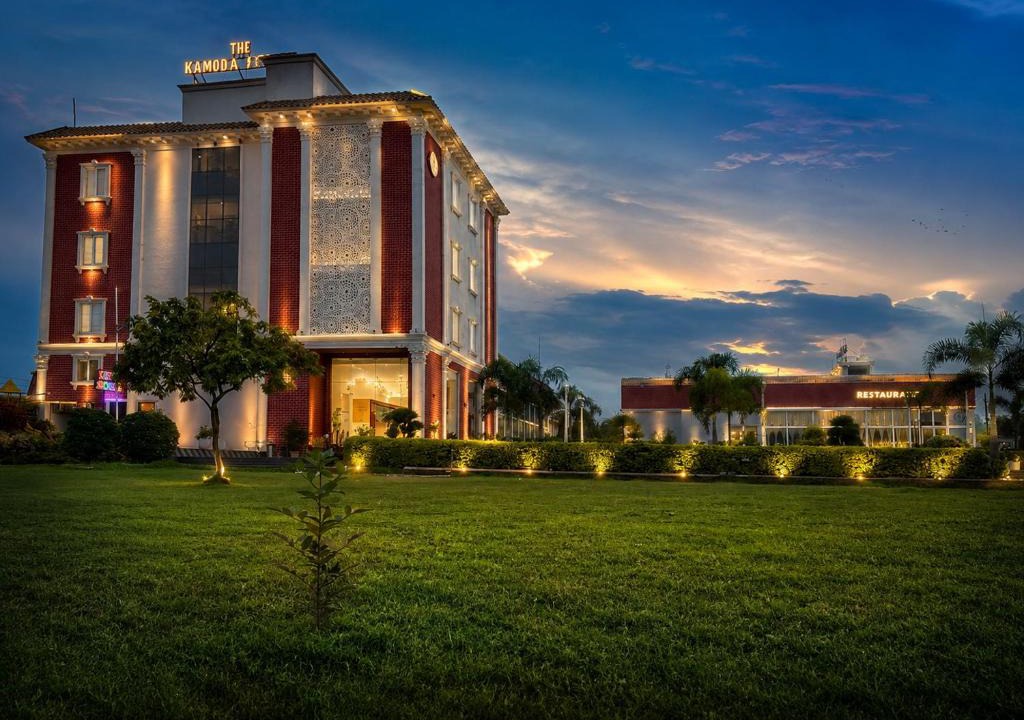 Ambikapur Hotel | The Kamoda Resort