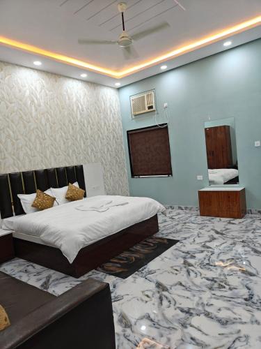 Moth Hotel | The KP RESORT