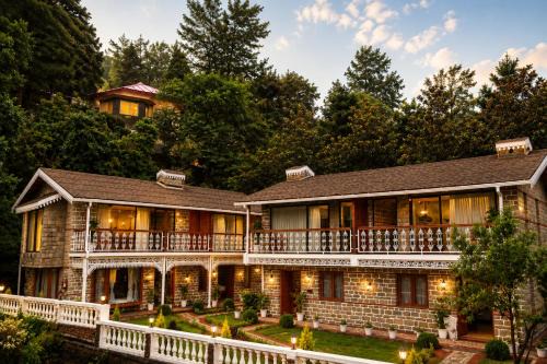 Naukuchiyatal Hotel | The Lake Heritage - Luxury & Lake View