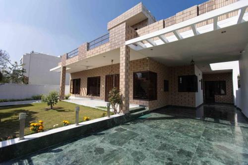 Amritsar Villa | The Lawn House 3BHK Villa with parking space