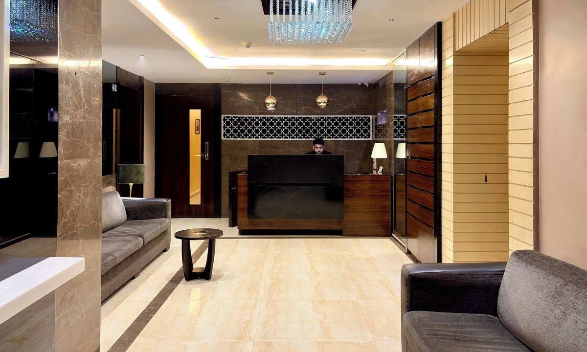 Wellington Pier Hotel | The Majlis Hotel - Near Taj Hotel Colaba