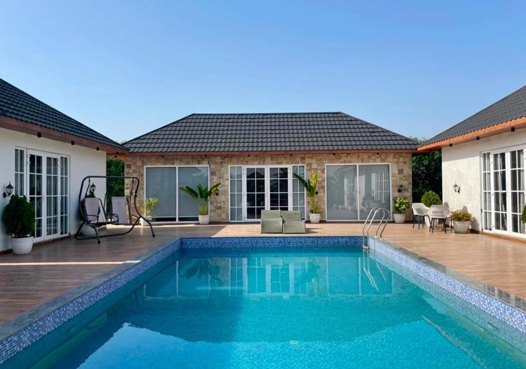 Kishangarh House | The Mohali Farm House Private Pool Farmhouse 4BHK 30min Chandigarh Airport