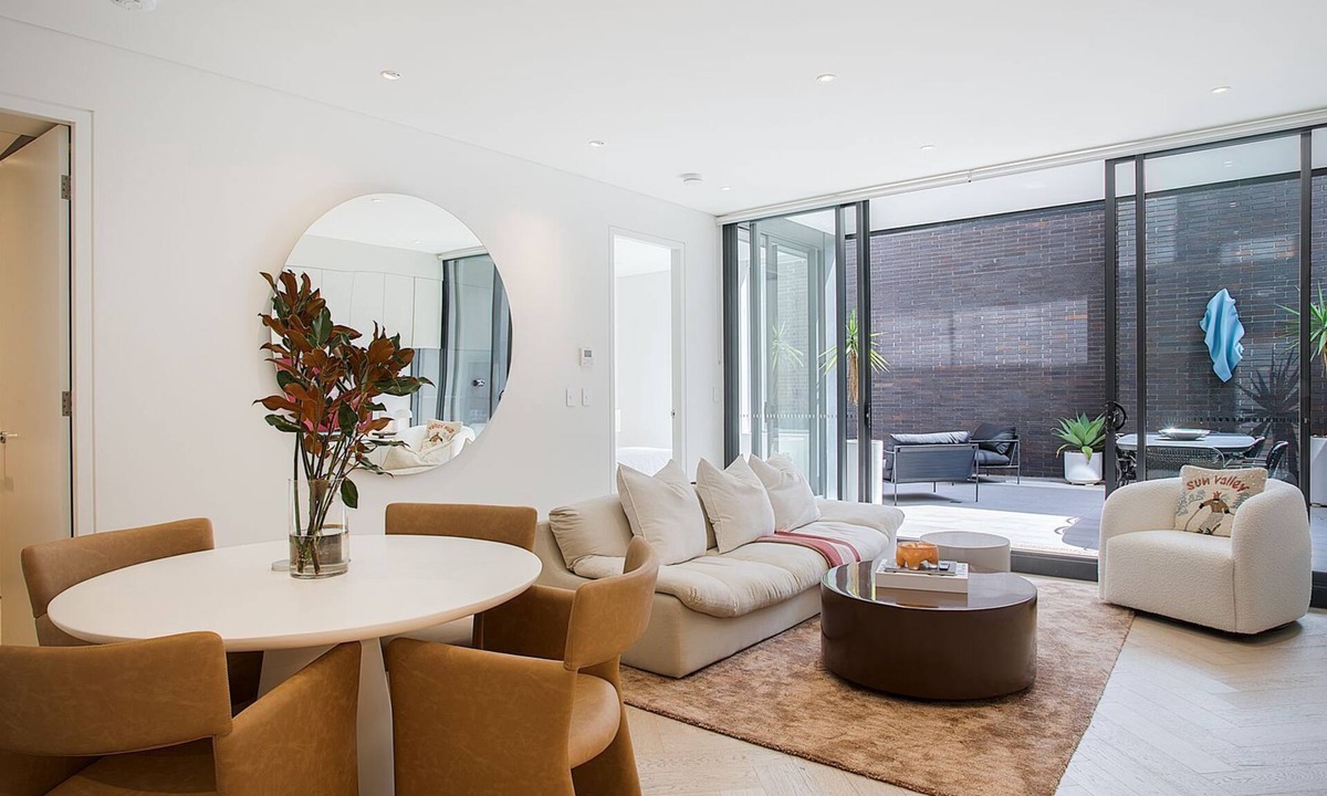 Kings Cross Apartment | The Noir, Potts Point I90