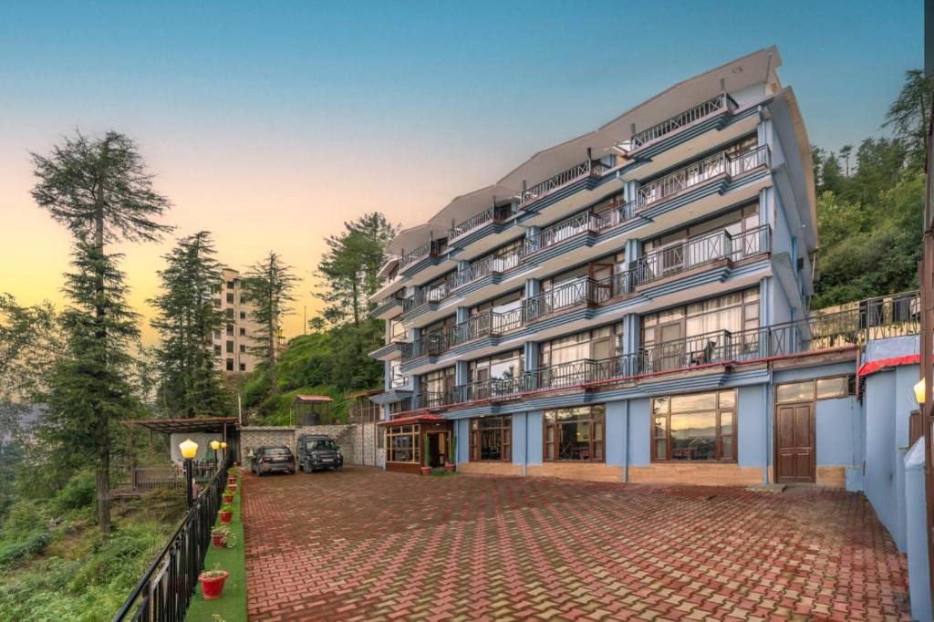 Fagu Hotel | The Prakriti Regency Kufri l Lift l Comfortable And Spacious Rooms l Free Wifi, Free Parking l Enjoy Fresh Mountain Air l Managed By Exotic stays