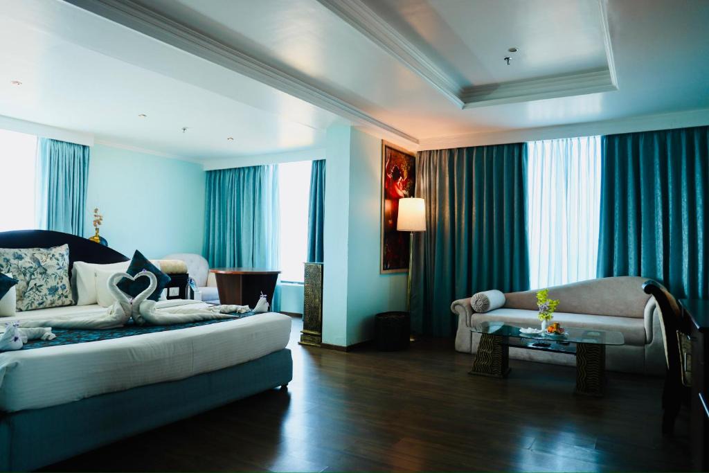 Kollam Hotel | The Quilon Beach Hotel and Convention Center