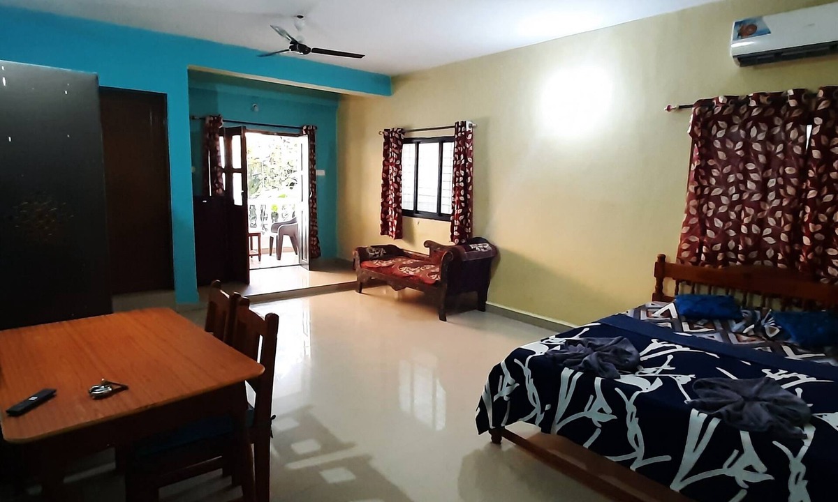 Morjim House | The Relic (Serviced Apartment with private balcony and kitchen.)