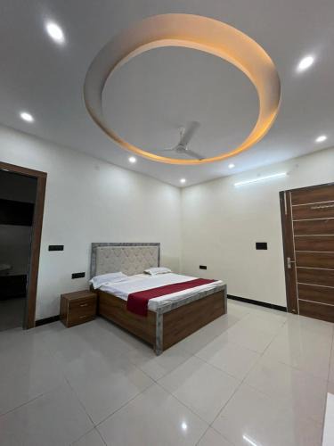 Saharanpur Hotel | The Royal Resort