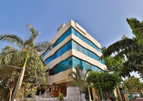 Vadodara Hotel | The Sky Imperial Hotel Yahvi