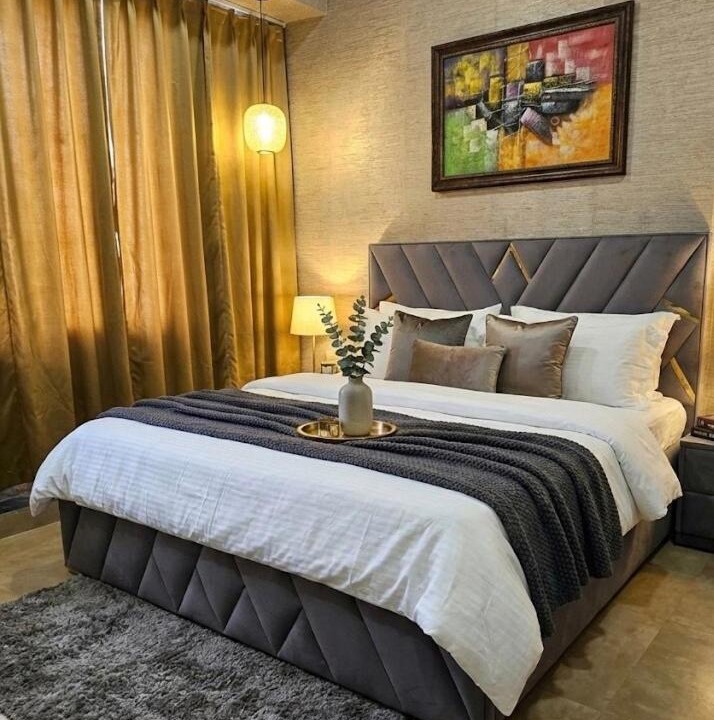Noida Apartment | THE TINDER TREE at Spectrum Metro Mall
