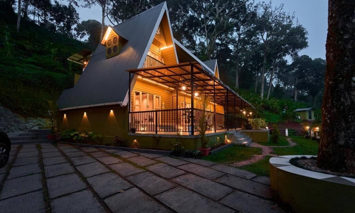 Udumbanchola Villa | The Yela Munnar by VOYE HOMES