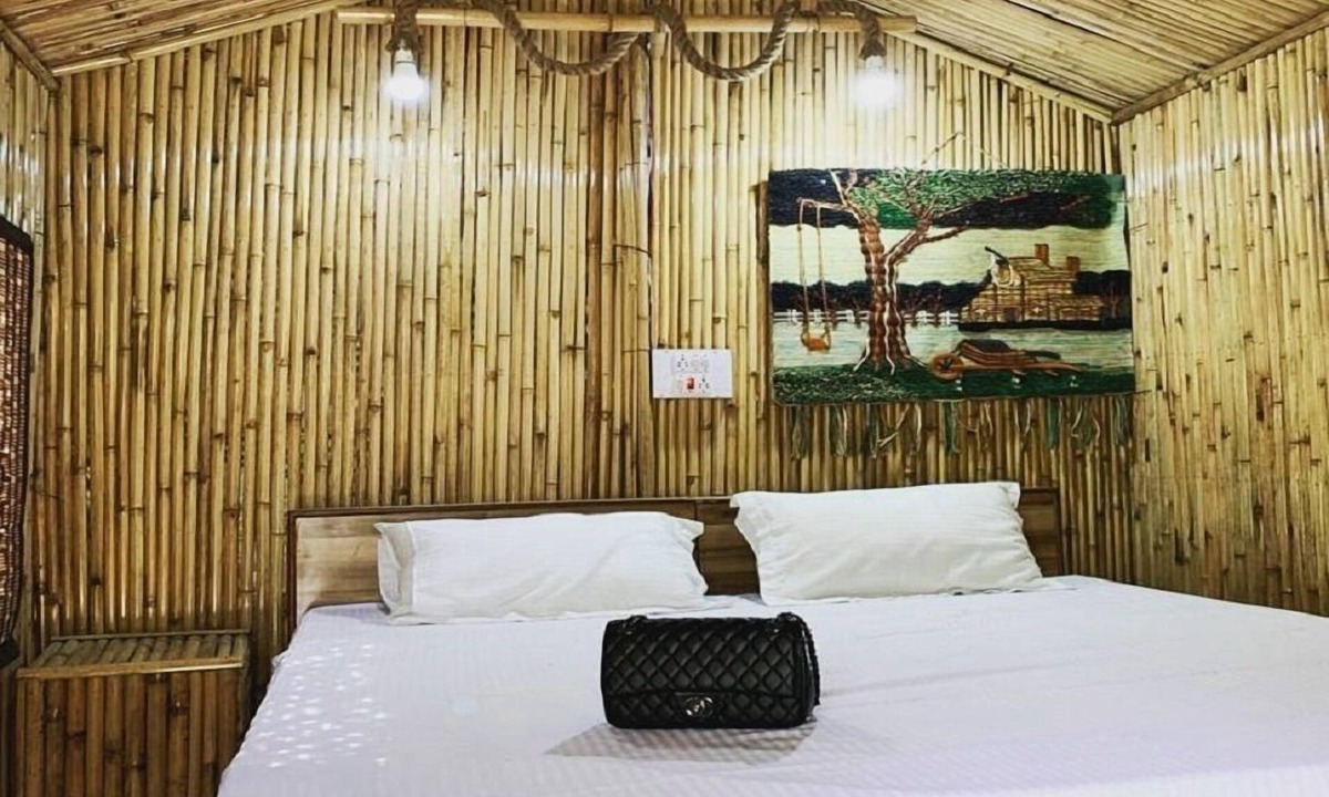 Banjar Hotel | Tirthan Village Huts