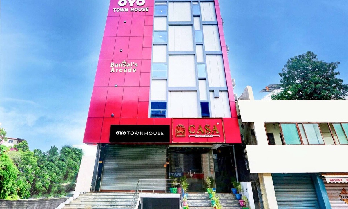 Hyderabad House | Townhouse Casa Grand Himayatnagar
