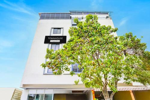 Agara Hotel | Townhouse Muthurayya Swamy Layout