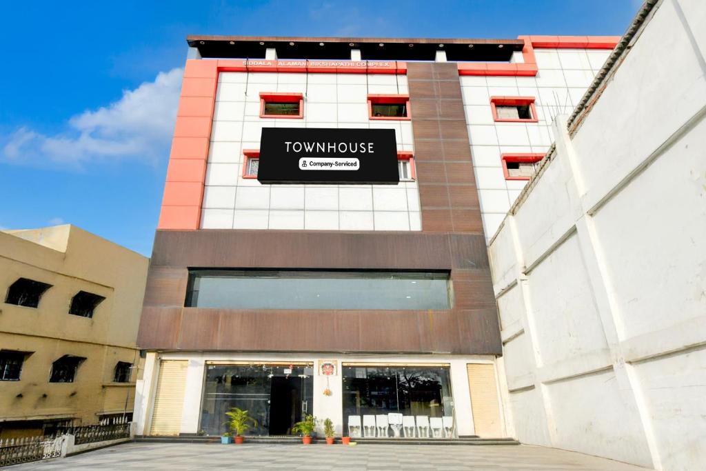 Nagole Hotel | Townhouse Nagole RTO Office