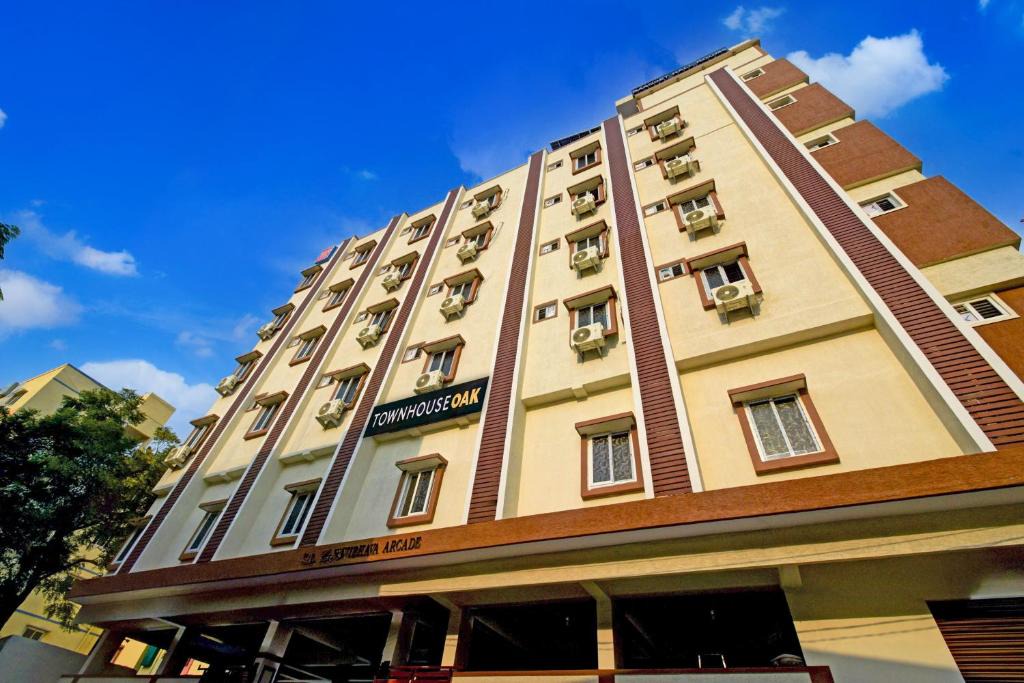 Medchal Hotel | Townhouse Oak Bachupally Medical College Formerly SV Hotels