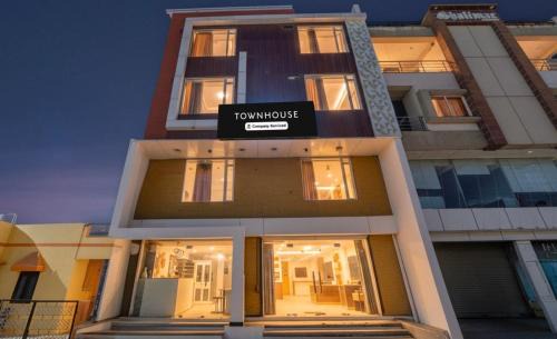 Indore Hotel | Townhouse Star Square Vijay Nagar Indore