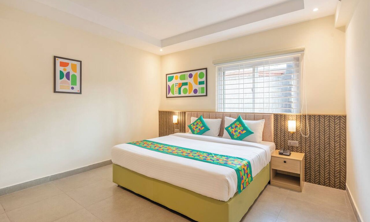 Indiranagar Hotel | Treebo Blu Orchid Vista, Indiranagar - Near Bagmane Tech Park