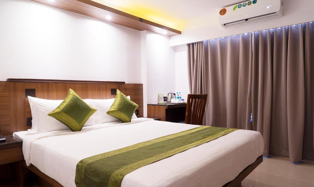 Kurla West Hotel | Treebo Olive Inn Near BKC