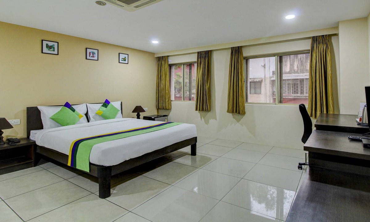 Mahabaleshwar Hotel | Treebo Trend La Paradise, Pune