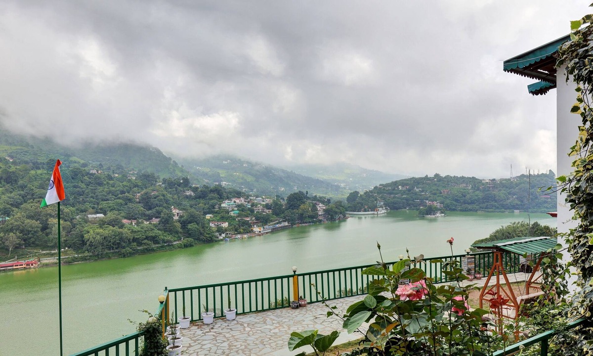 Bhimtal Hotel | Treebo Vista Lago With Lake View