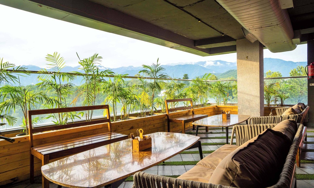 Bullawala Hotel | Treebo White Sand
