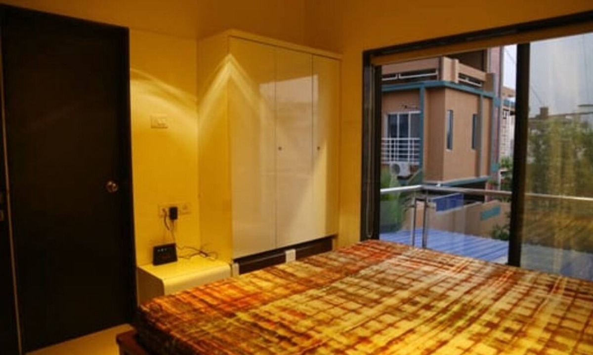 Lonavala Villa | Ultra-luxurious elegant 3 BHK villa with private pool near Lonavala market.