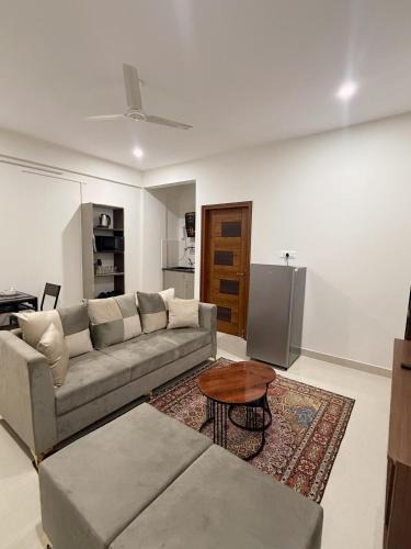 Marathahalli Apartment | Urban Comfort Fully Furnished 1BHK
