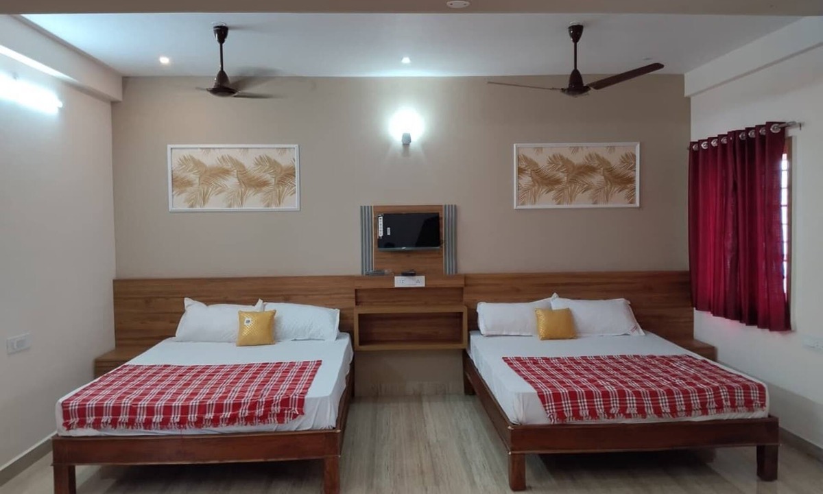 Kaloor Hotel | URBAN STAY