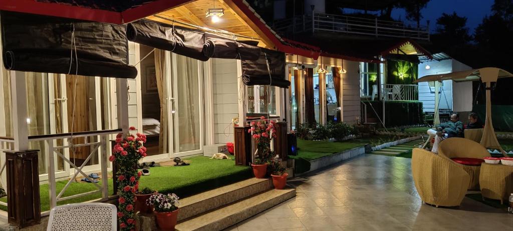 Kaul Apartment | V.J COTTAGES